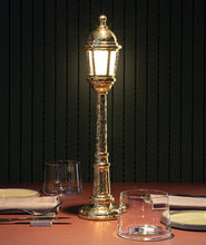 Cargar imagen en el visor de la galería, Street lamp
