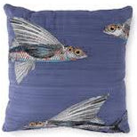 Cargar imagen en el visor de la galería, Embr flying coral fish cushion